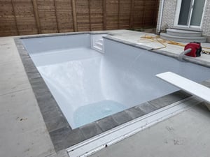 White Latham Crystal Quartz Pool Liner
